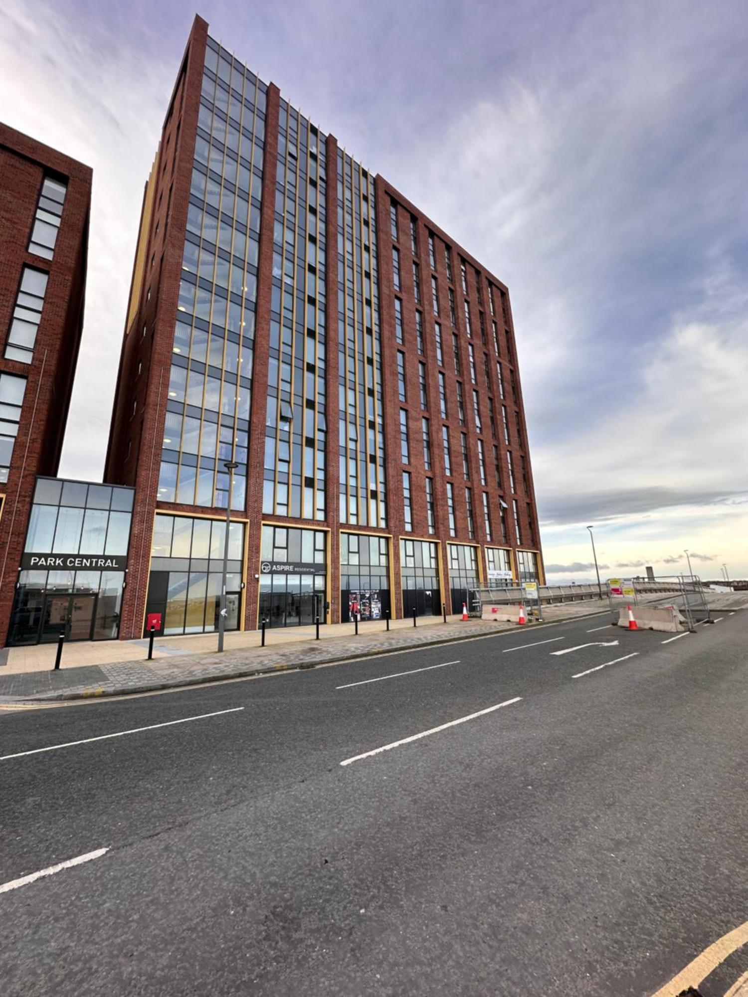 Park Central Liverpool Apartment Exteriér fotografie